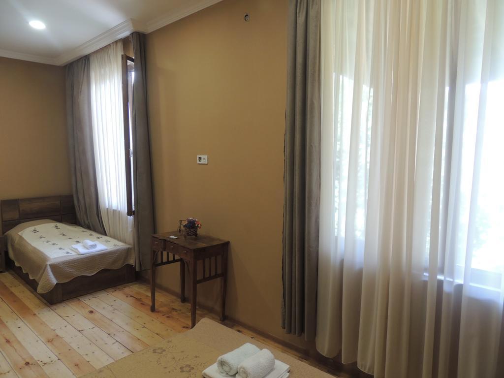 Guest House Chirina Sighnaghi Exterior foto